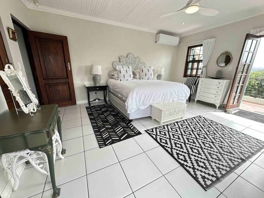 6 Bedroom Property for Sale in Kingfisher Creek Western Cape